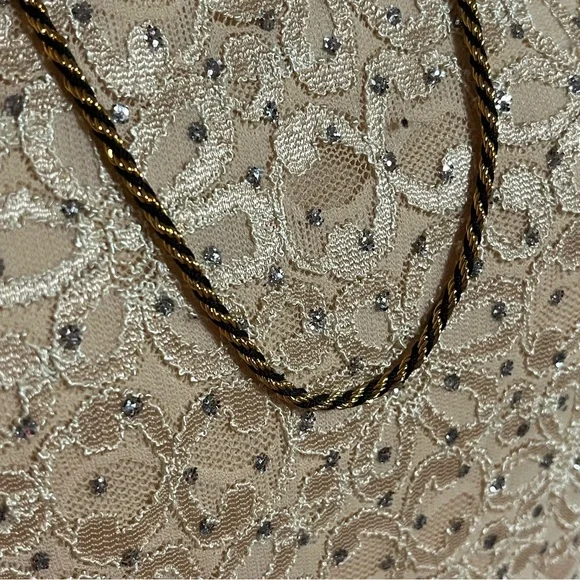 VTG Trifari Gold and Black Necklace with Sleek Design - Picture 8 of 8